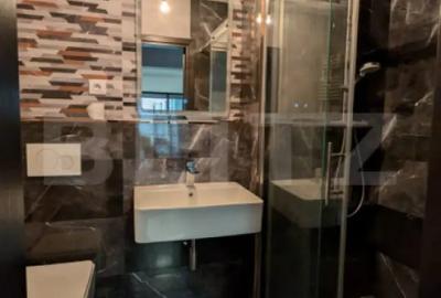 Apartament cu 3 camere semidecomandat în Micro 3 - 6