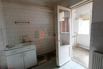 EXCLUSIVITATE!!!  Apartament 3 camere cf1 decomandat zona Centru - 9