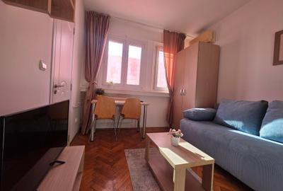 Garsonieră semidecomandată, mobilată în P-ța Romană - 3