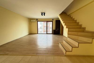 Apartament cu 3 camere decomandat în Giroc