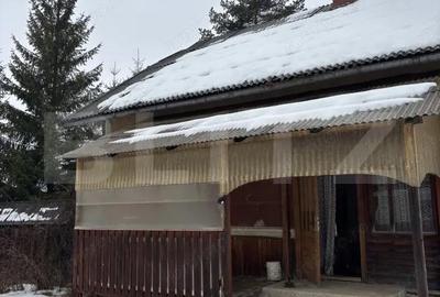 Casă cu 4 camere cu Teren 1170 Mp în Central - 3