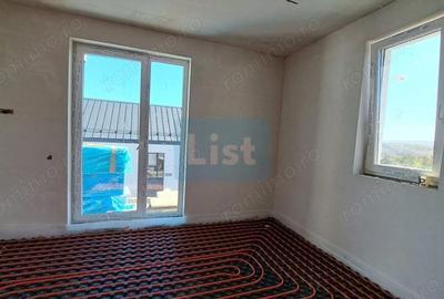 Casă cu Canalizare în Dezmir - 9