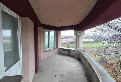 Vila spatioasa in Jilava - 9 camere, 2500 mp teren, pretabila investitie - 11