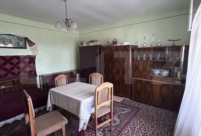 Casă cu 4 camere cu Teren 2000 Mp în Mărișelu - 9