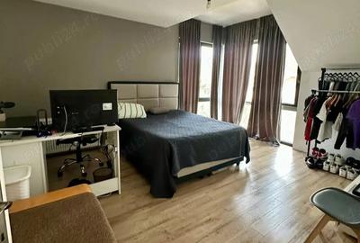 Apartament cu 2 camere decomandat în Roman