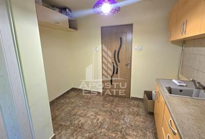 Apartament cu 3 camere, 2 bai, centrala proprie, zona Aradului - 8