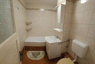 Apartament cu 3 camere decomandat în Central - 8