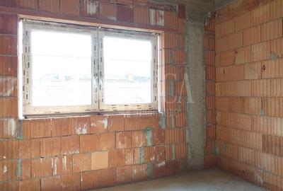 Duplex cu 5 camere cu Canalizare în Iris - 7