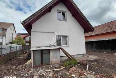 Casă cu 3 camere cu Canalizare în Central - 4