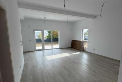 Casă individuală cu 4 camere cu Canalizare în Popas Păcurari - 6