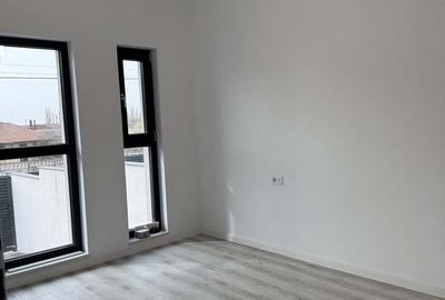 Casă cu 5 camere în Bariera Vâlcii - 3