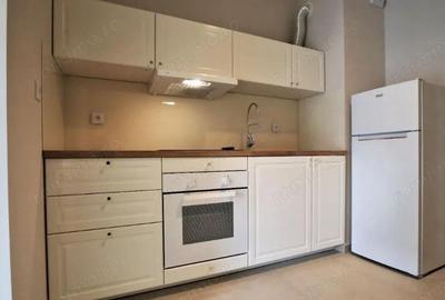 Garsonieră decomandată în Străulești