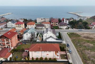 Casă cu 9 camere cu Teren 499 Mp în Limanu - 1