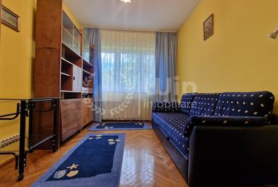 Apartament cu 3 camere decomandat, mobilat în Central
