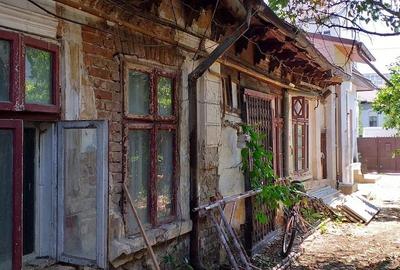 Casă cu Teren 188 Mp în Moșilor - 2