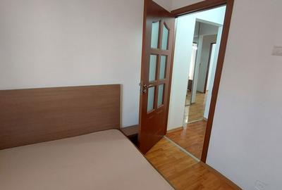 Apartament cu 3 camere decomandat în Decebal - 19