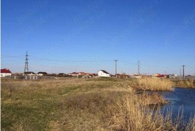 Teren de 8200 mp, în Central