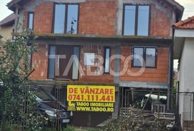 Casa la rosu de vanzare in Sebes-Lancram judetul Alba - 15