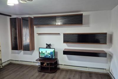 Apartament cu 3 camere decomandat în Steaua - 3