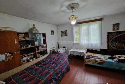 Bocsa, Casa Cocheta de Vacanta cu Teren. - 2