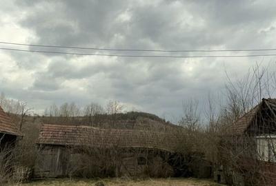 Casă cu 3 camere cu Teren 3500 Mp în Central - 11