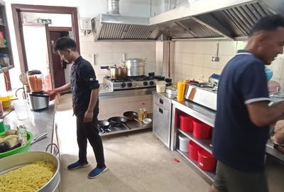 Vila interbelica cu terasa-restaurant in functiune zona Blv Marasesti Bucuresti - 11