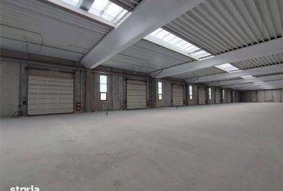 Spațiu comercial, de 1,200 mp, în Central - 9