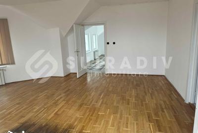 Casă cu 10 camere cu Teren 700 Mp în Central - 6