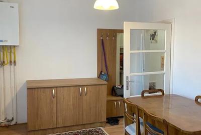 Garsonieră decomandată, mobilată în Central - 4