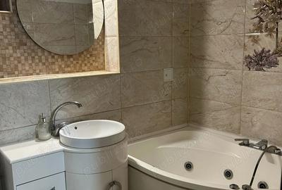 Inchiriez Apartament 3 camere, 111 mp, parcare, Mall Vitan, Proprietar - 2