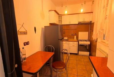 Casă cu 3 camere cu Canalizare în Central - 11