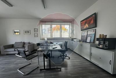 Service Auto de Inchiriat Complet Echipat Service Auto de Inchiriat Complet Echipat - 6