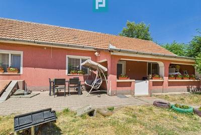 Casă cu 2 corpuri independente în Aradul Nou - 1