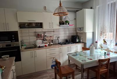 Casă cu 3 camere cu Canalizare în Militari - 7