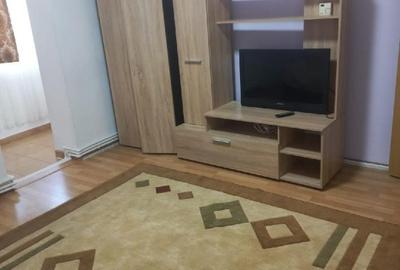 Apartament cu 2 camere decomandat în Gara
