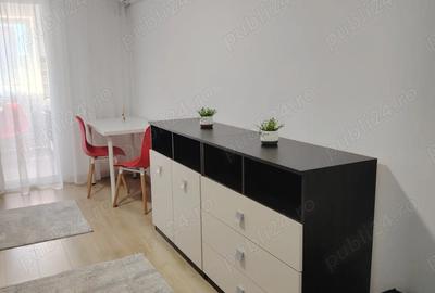 Garsonieră semidecomandată în Central - 1