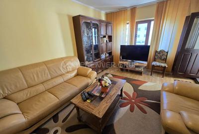 Apartament cu 3 camere decomandat în Podu Roș - 1