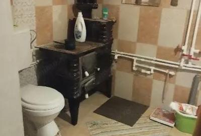 Casă cu 2 camere cu Teren 2500 Mp în Dumbrăveni - 1