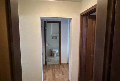 Apartament cu 3 camere decomandat în Girocului - 2