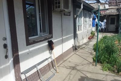 Casă individuală cu 5 camere cu Garaj în Km 4 - 1