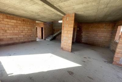 Casă cu 4 camere în Exterior Vest - 3