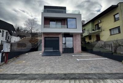 Apartament 4 camere, in Bloc tip Vila cartier Gruia - 2