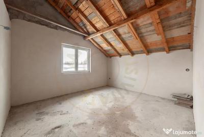 Casă cu 5 camere cu Teren 1044 Mp în Căteasca - 6
