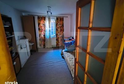 Casă cu 3 camere cu Teren 559 Mp în Romanești