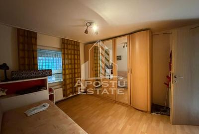 Duplex cu 3 camere, 2 bai, 2 bucatarii, teren 222 mp, zona Elisabetin - 1