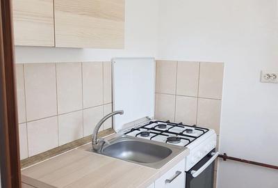 Inchiriez garsoniera zona steaua - 2