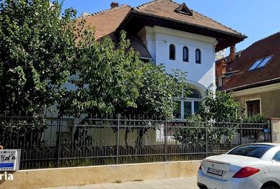 Casă cu 4 camere cu Teren 327 Mp în Capitale - 8