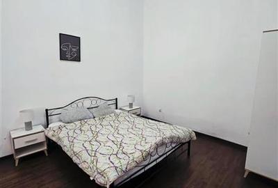 Apartament ultracentral de inchiriat- 3 camere Apartament ultracentral de inchiriat- 3 camere - 2