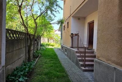Casă cu 3 camere cu Teren 273 Mp în Central - 2