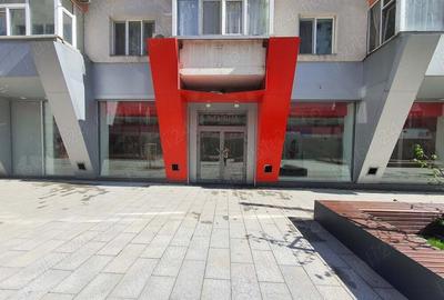 Spațiu comercial, de 330 mp, în Central - 2